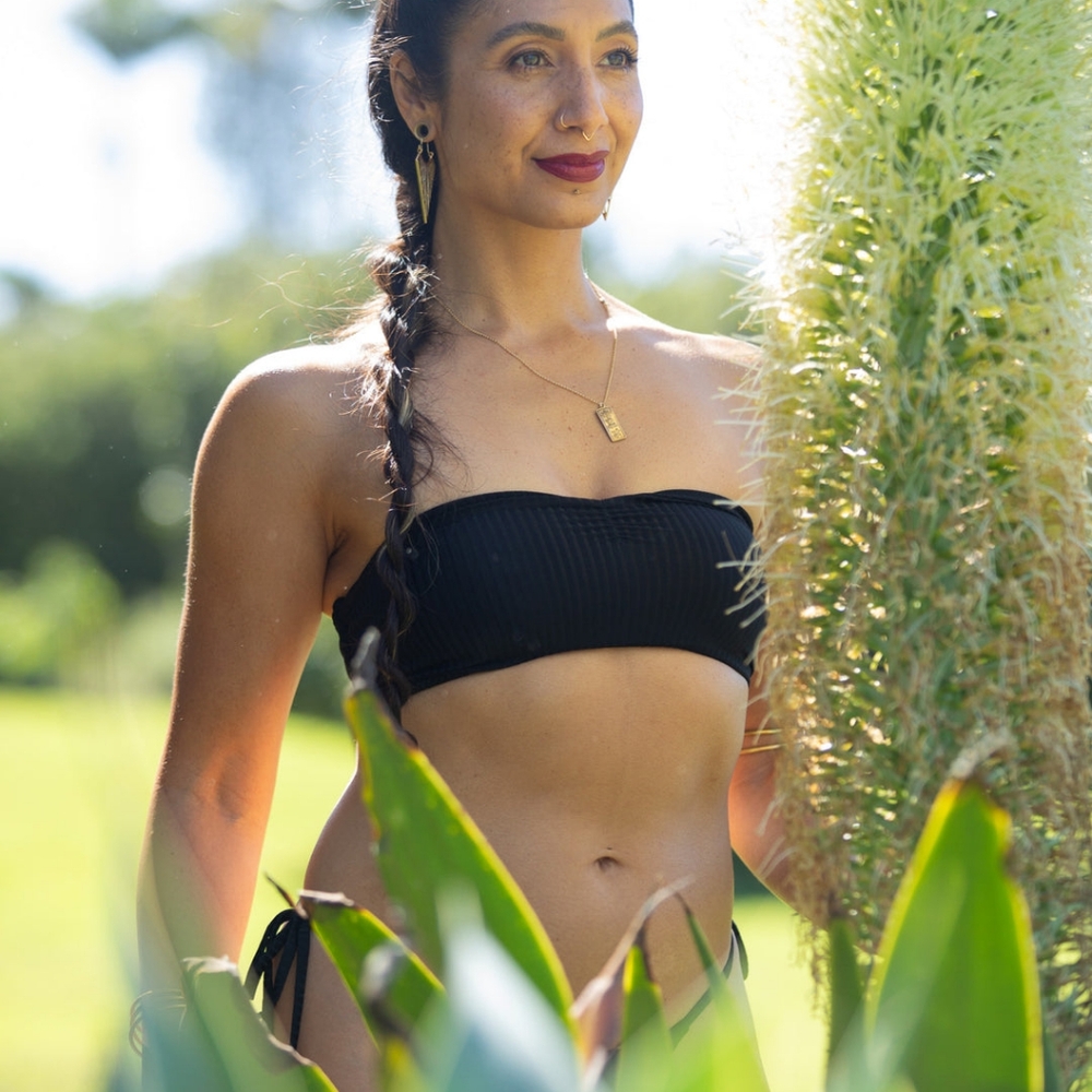 Manakai Swimwear Strapless Attar Top (Black/Small)